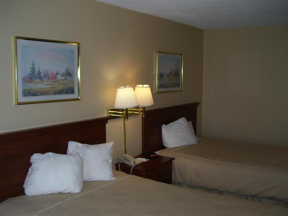 Quality Inn Commerce At I-85 Номер фото