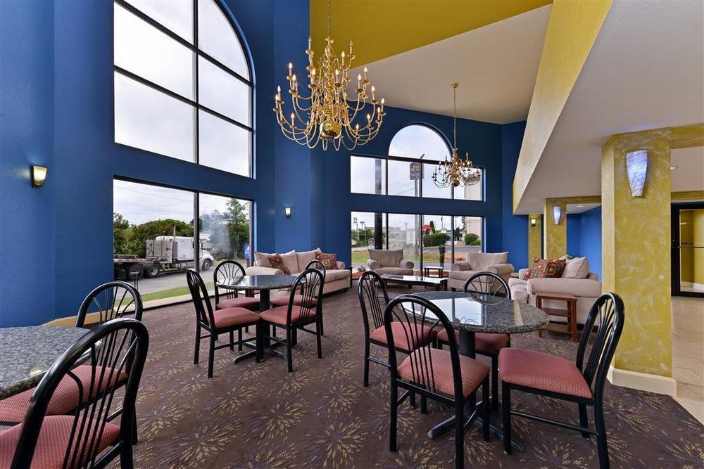 Quality Inn Commerce At I-85 Интерьер фото