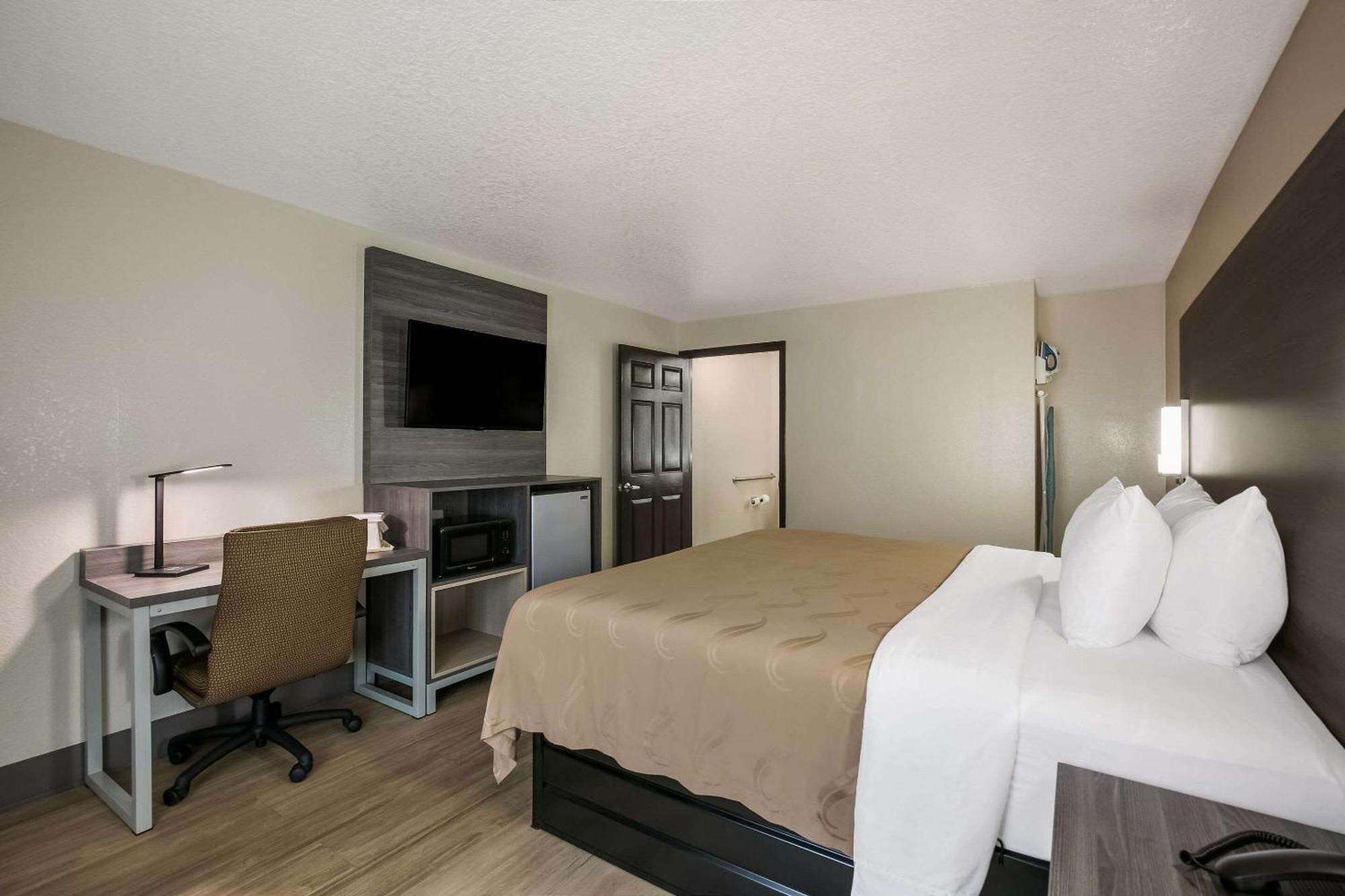 Quality Inn Commerce At I-85 Экстерьер фото