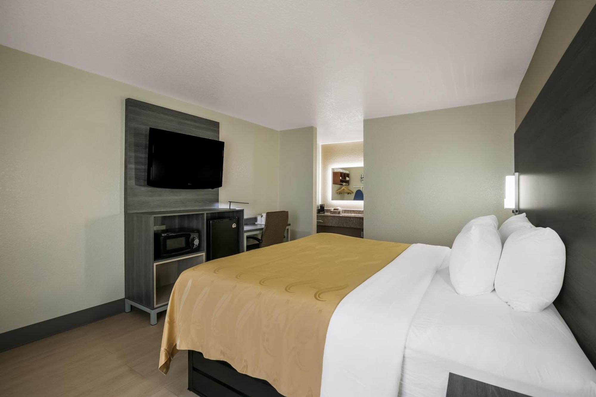 Quality Inn Commerce At I-85 Экстерьер фото