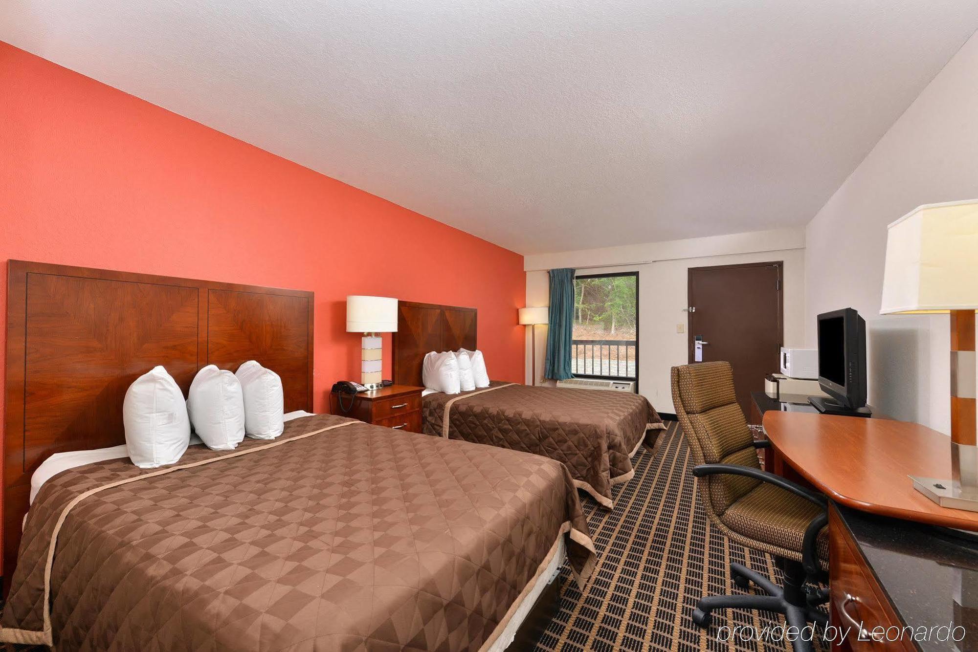 Quality Inn Commerce At I-85 Экстерьер фото