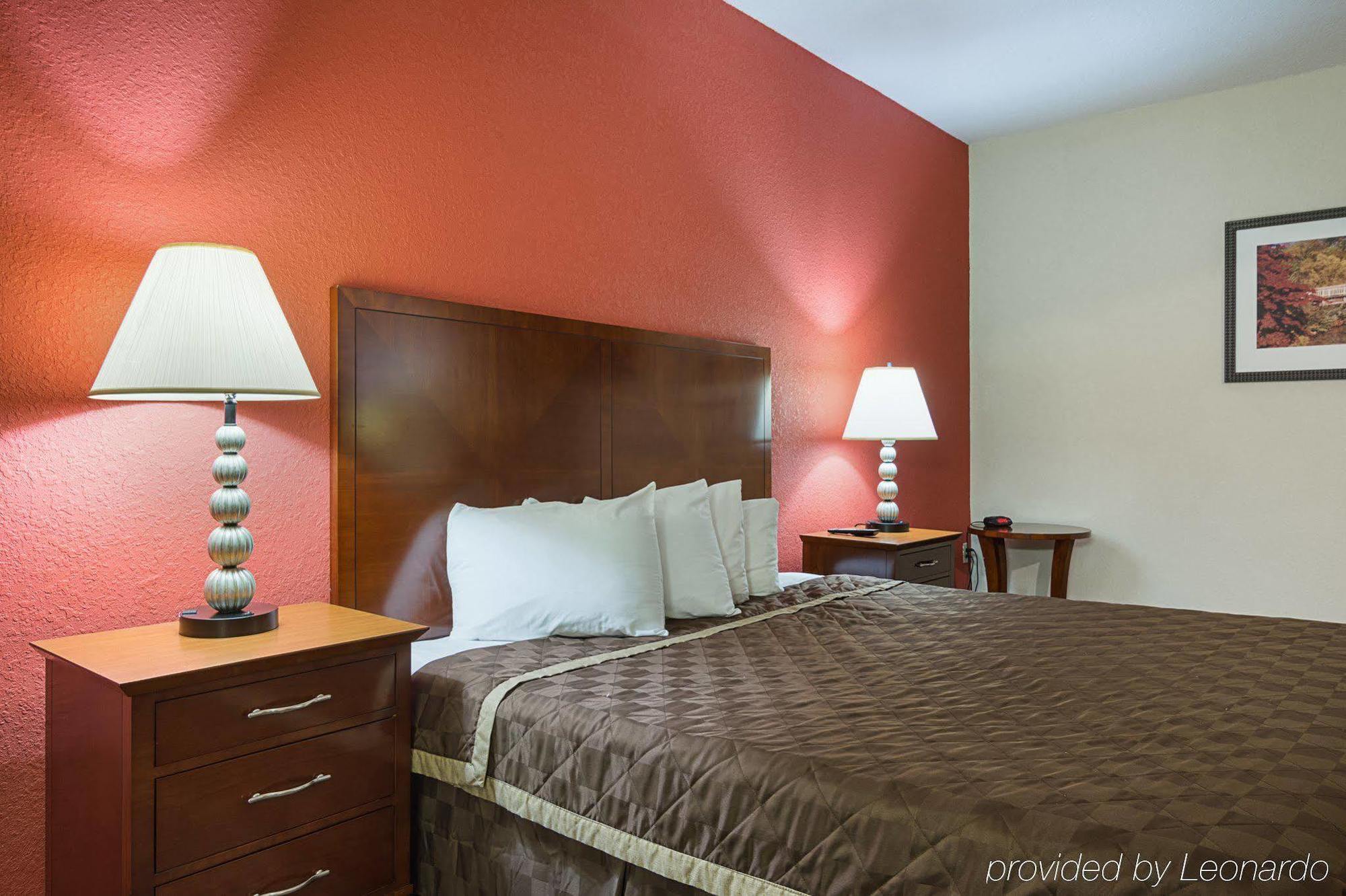 Quality Inn Commerce At I-85 Экстерьер фото